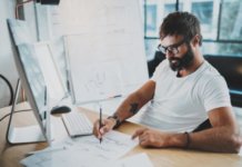 Arbeitsplatzbrillen: Die kleinen Helfer im Büroalltag