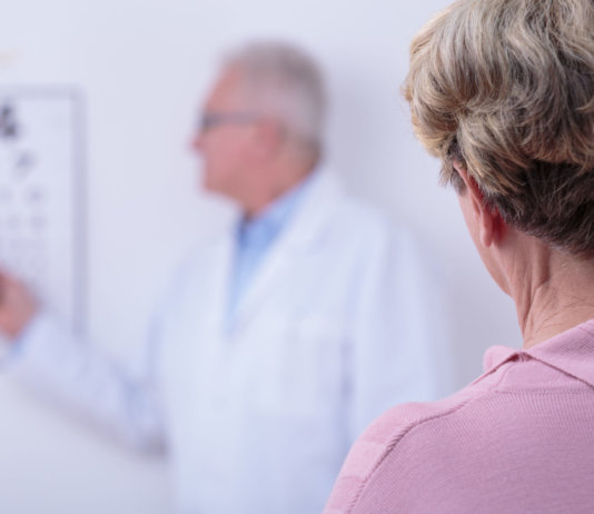 Makuladegeneration (AMD): Ursache, Symptome & Therapie