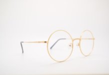 Brillenmaterial: Von Metall über Acetat bis Glas