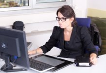 Die Bifokalbrille: Aufbau, Funktion, Vor- & Nachteile Bifokalbrille